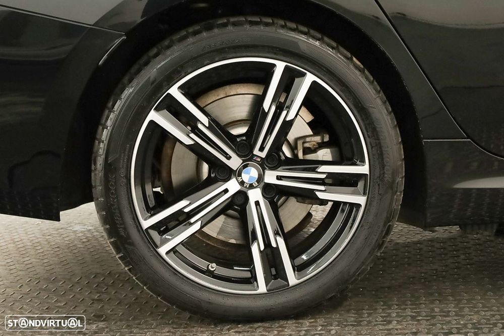 BMW 330 e Edição Desportiva M Auto - 5