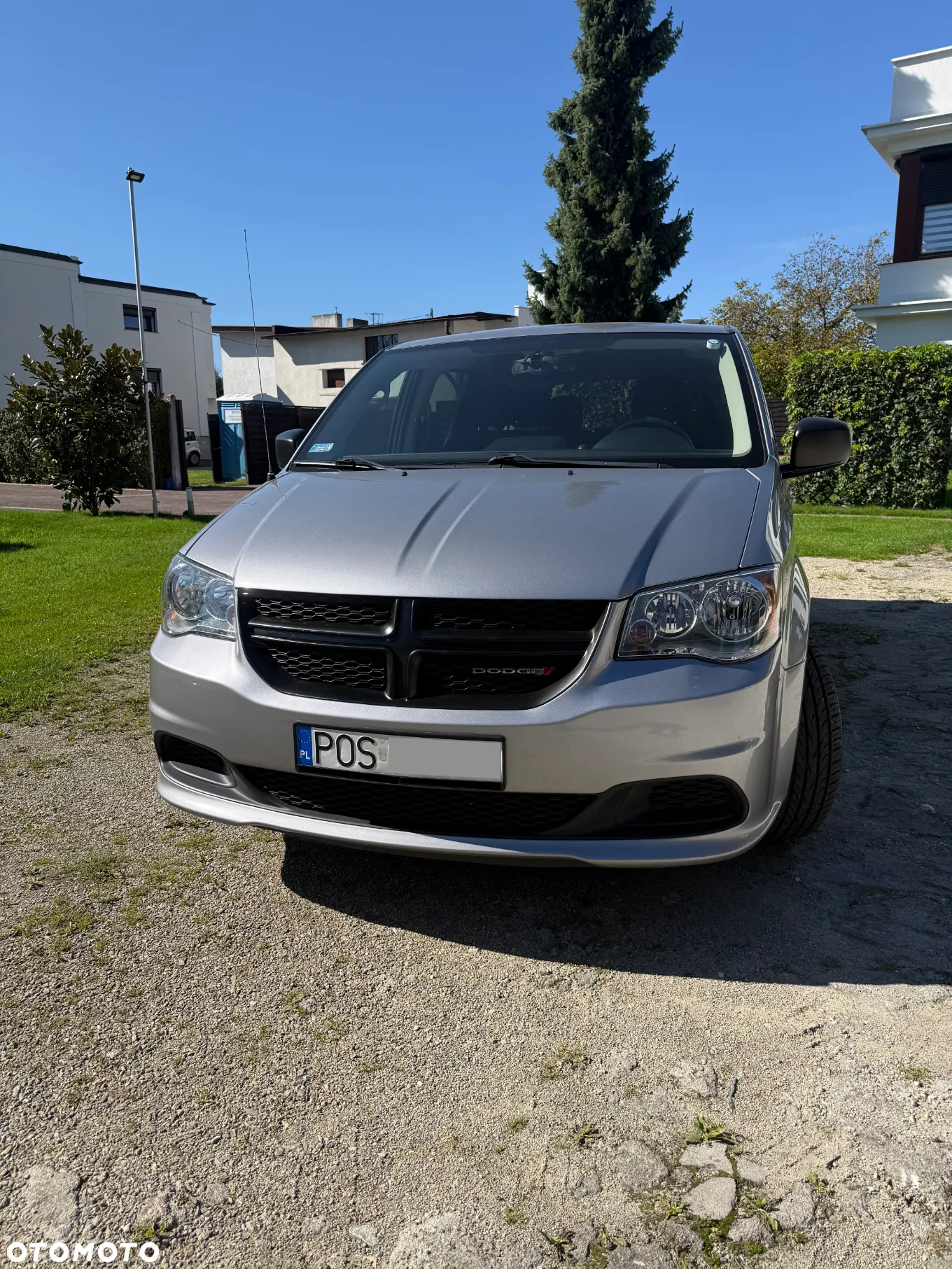 Dodge Grand Caravan - 4