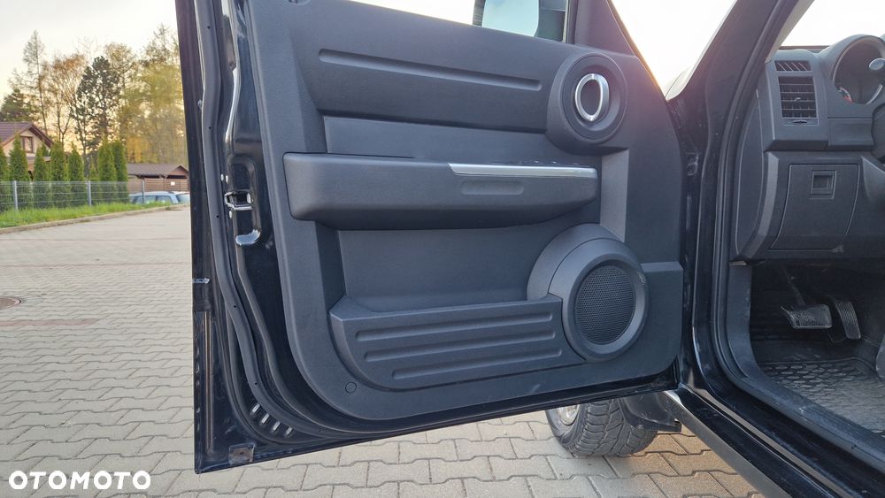 Dodge Nitro 2.8 CRD DPF Automatik R/T - 26