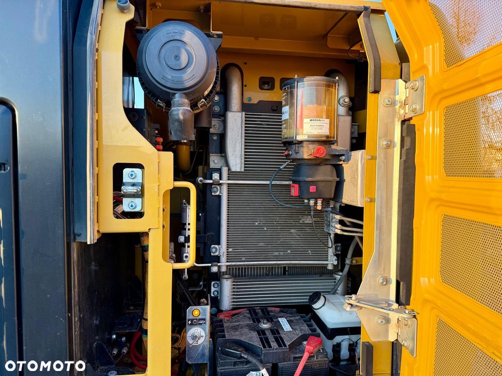 Caterpillar 313FL 14Ton - 24