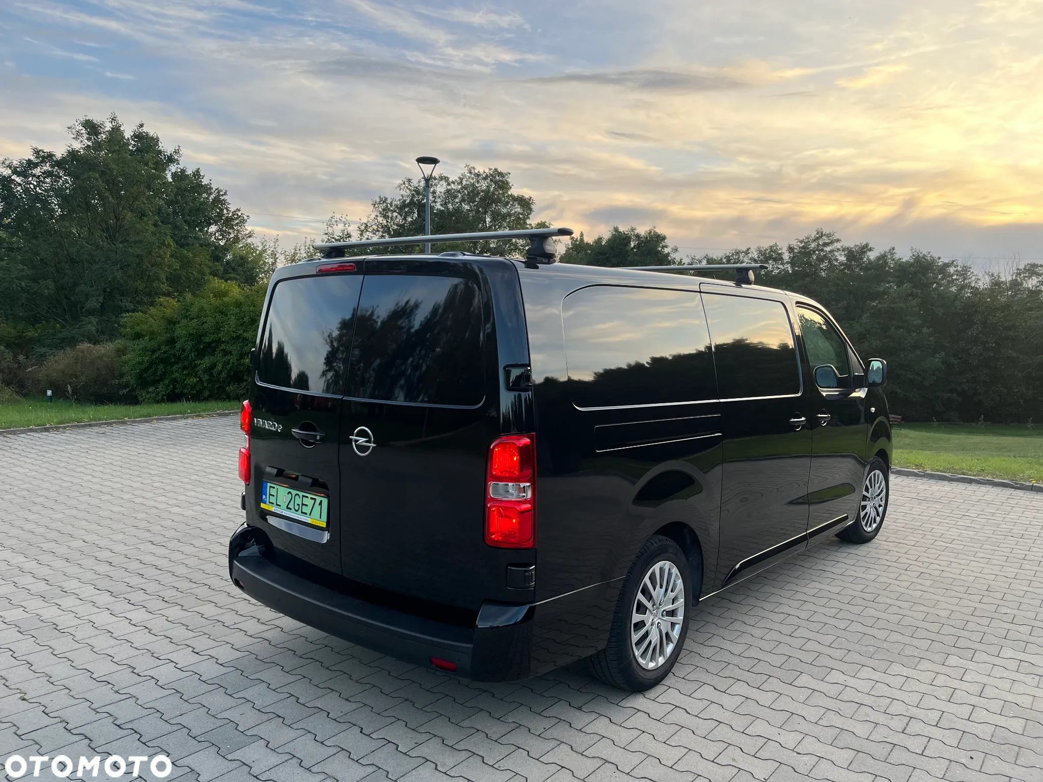 Opel VIVARO - 2