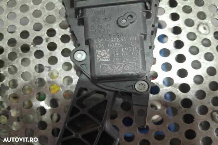 Pedala acceleratie 4M51-9F836-AH 6PV008641-01 4M51-9F836-AH 6PV008641 - 4