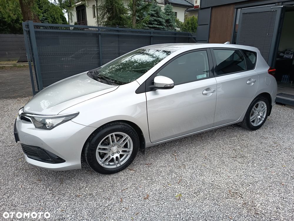 Toyota Auris 1.33 VVT-i Life - 3