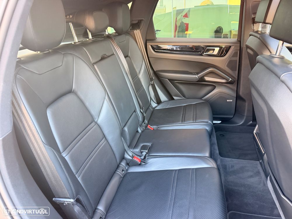 Porsche Cayenne E-Hybrid - 45