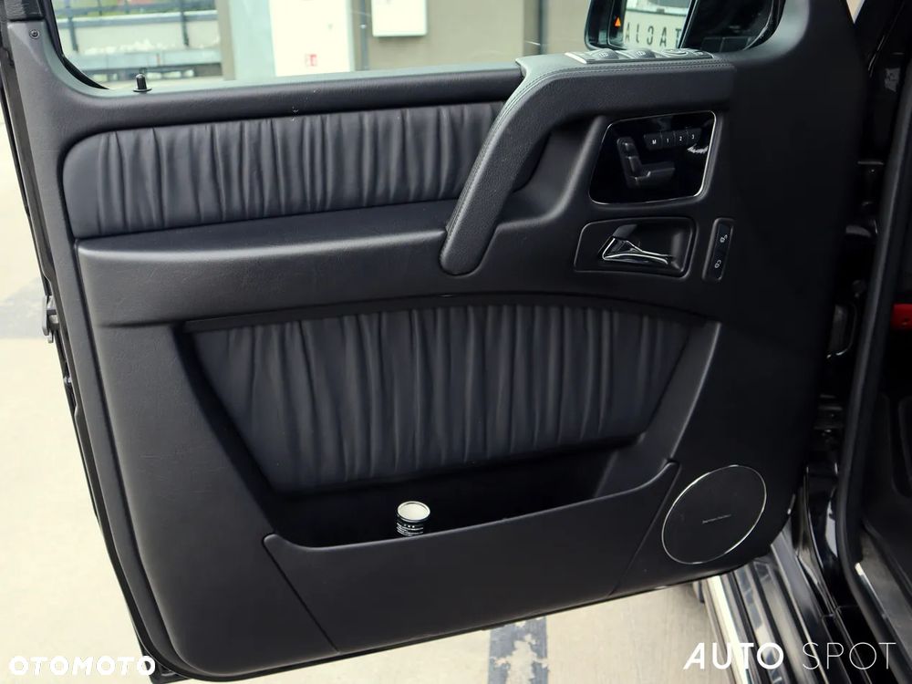 Mercedes-Benz Klasa G AMG 63 AMG SPEEDSHIFT 7G-TRONIC - 18