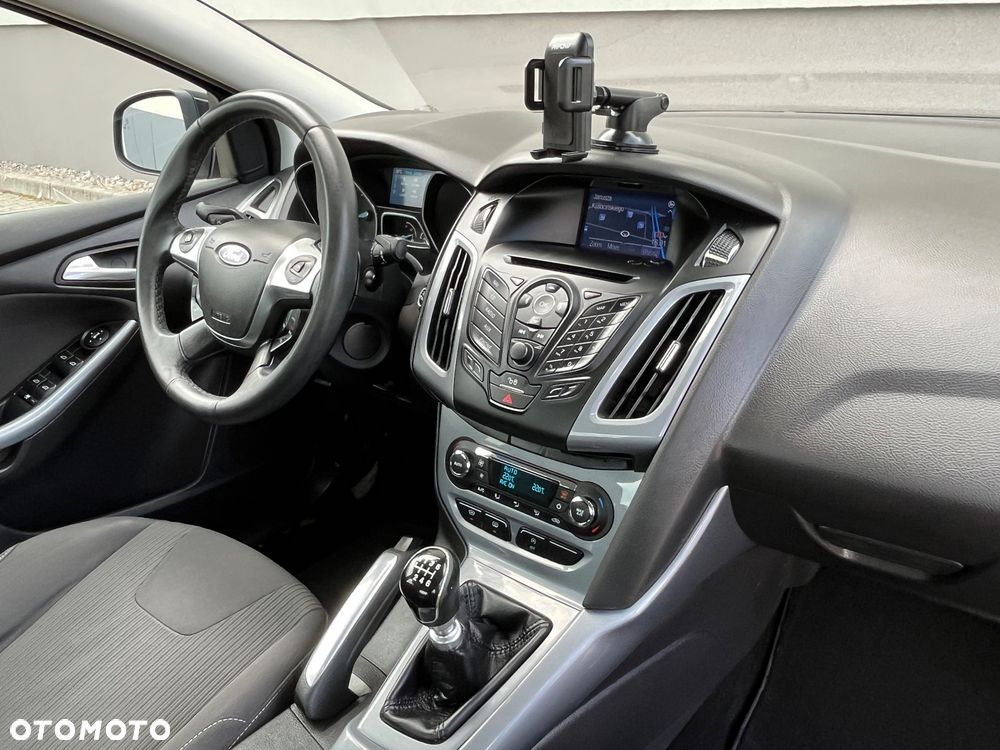 Ford Focus 1.6 EcoBoost Start-Stopp-System Titanium - 24