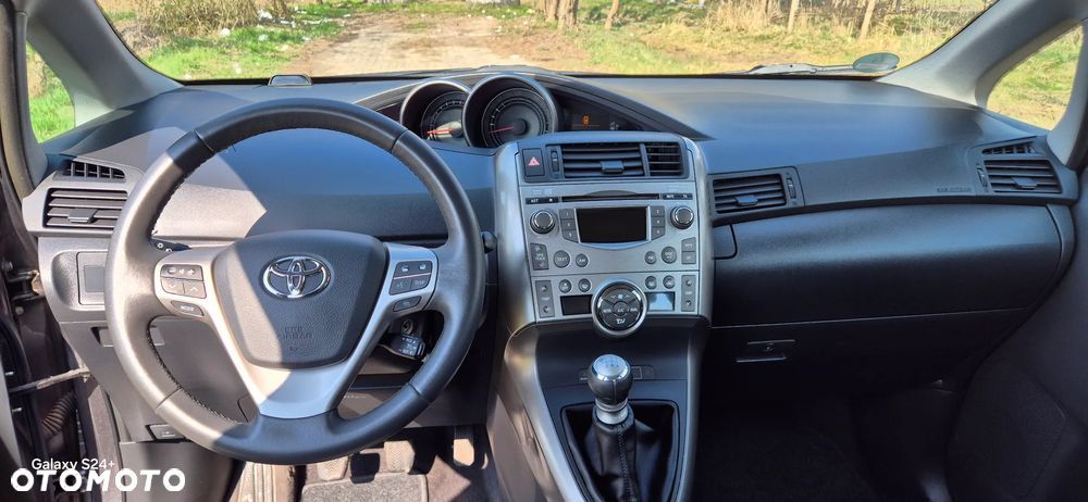 Toyota Verso 1.8 Premium EU5 7os - 16