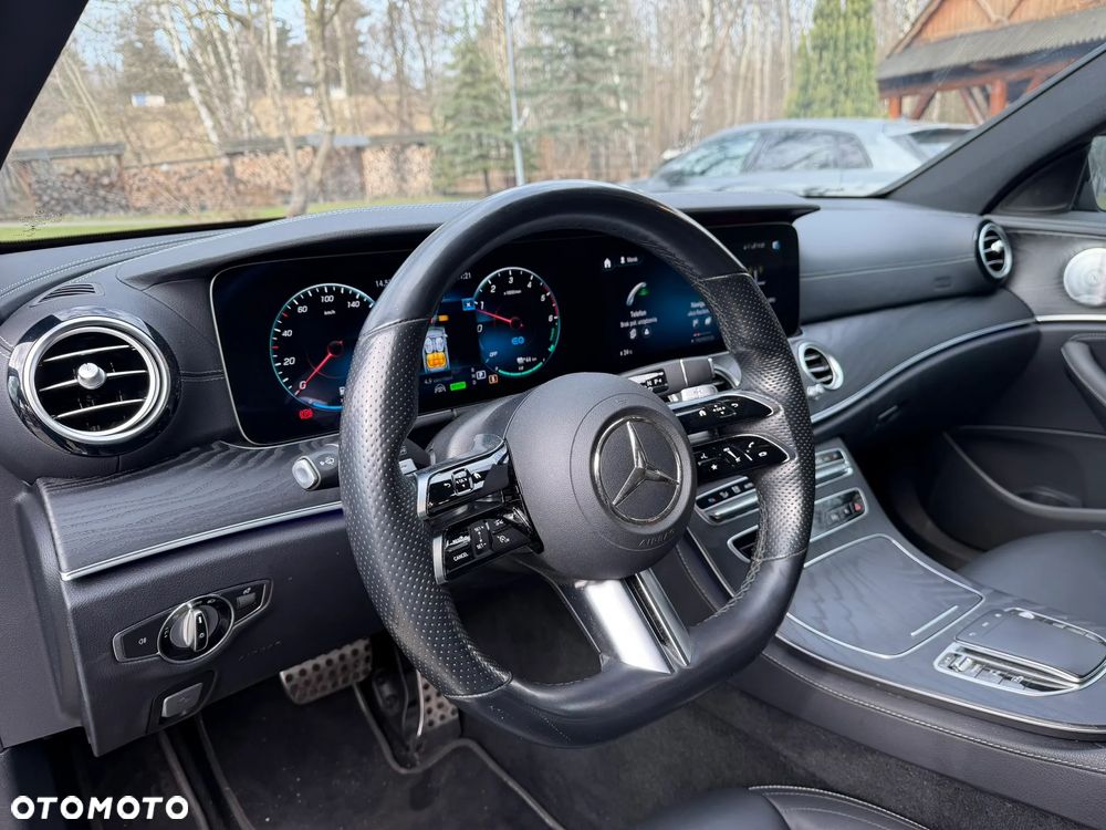 Mercedes-Benz Klasa E 220 d 9G-TRONIC - 20
