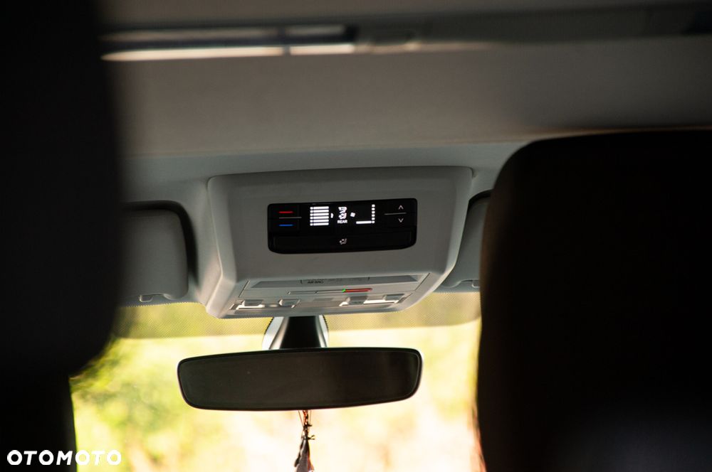 Volkswagen Caravelle 2.0 TDI L2 Trendline - 14