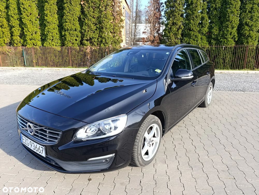Volvo V60 D2 Momentum - 3