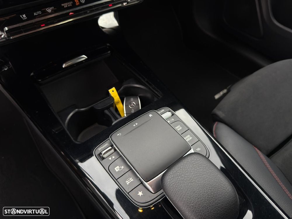 Mercedes-Benz CLA 180 d Shooting Brake AMG Line Aut. - 38