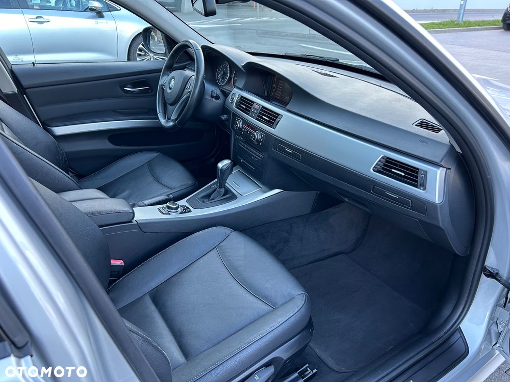 BMW Seria 3 318i Edition Exclusive - 10