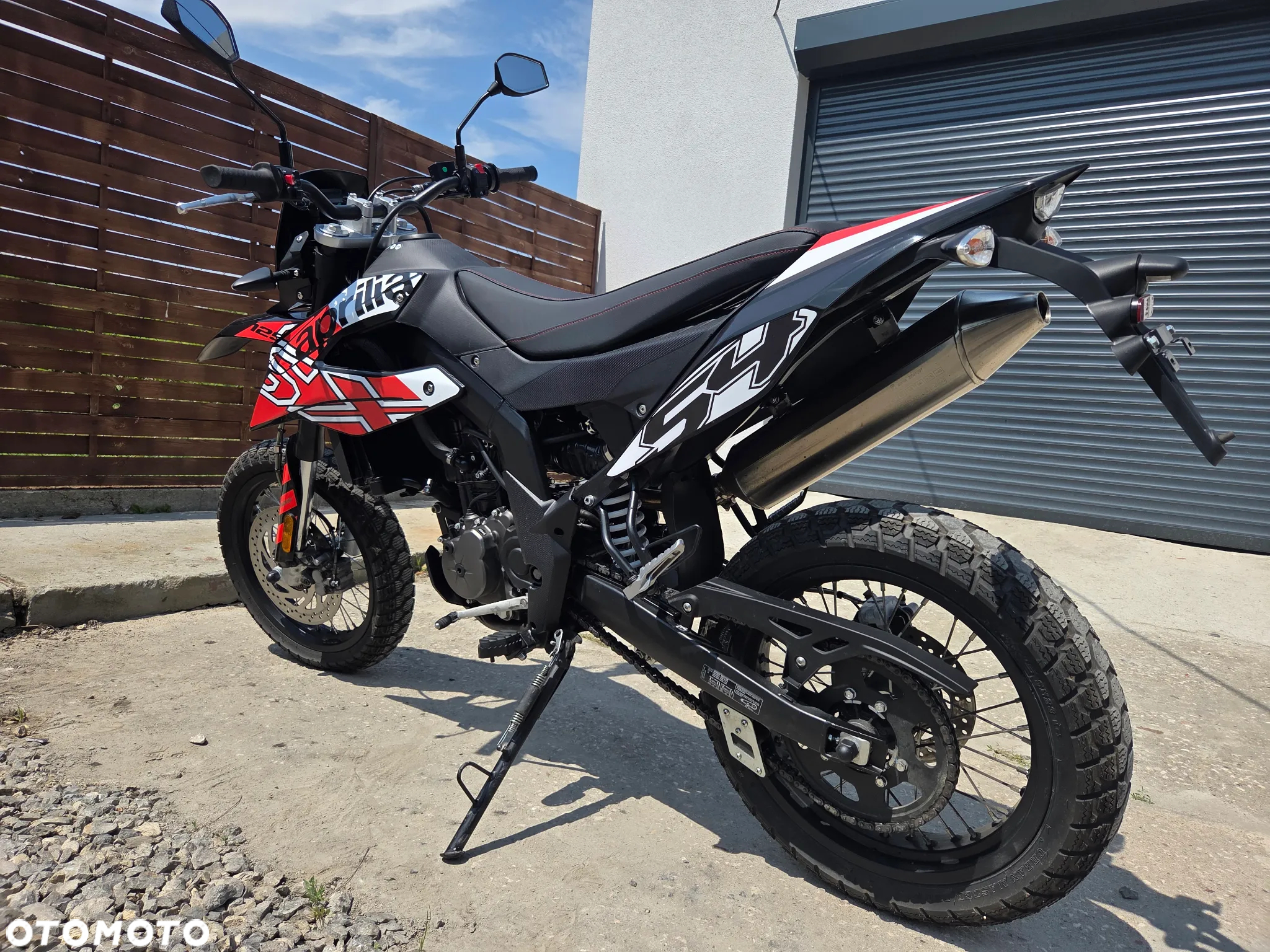 Aprilia SX - 12