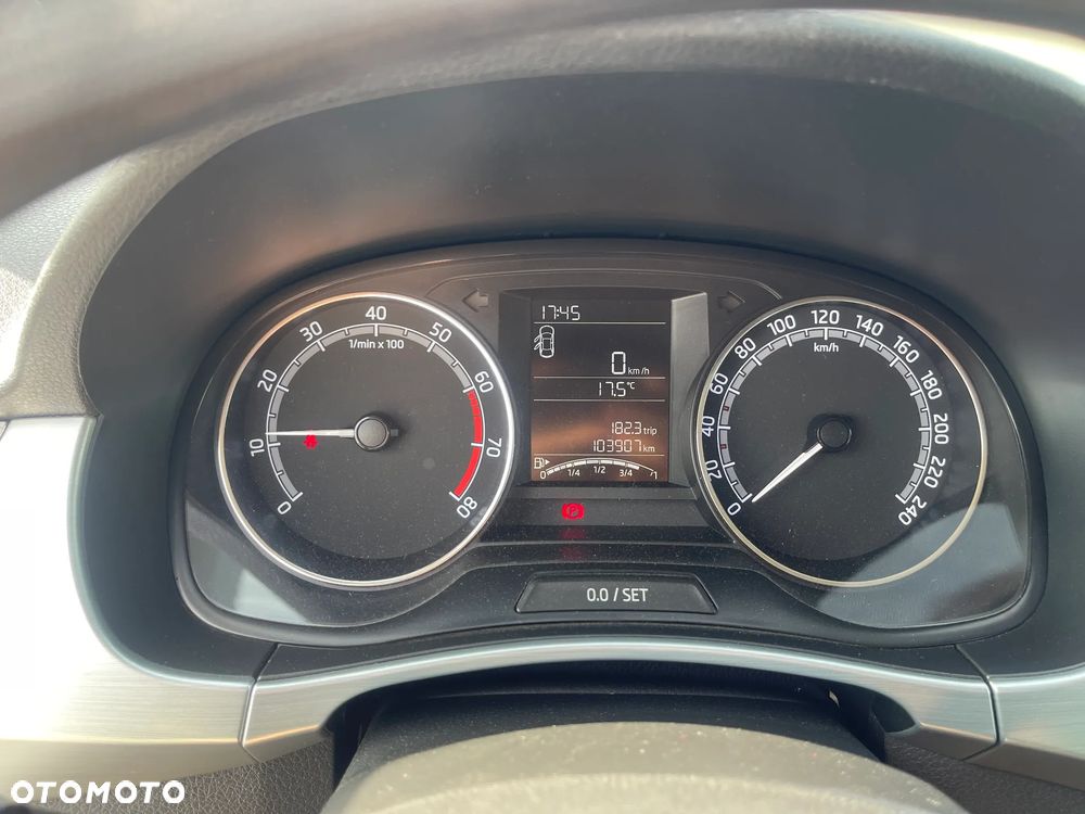 Skoda Fabia 1.0 Active - 9