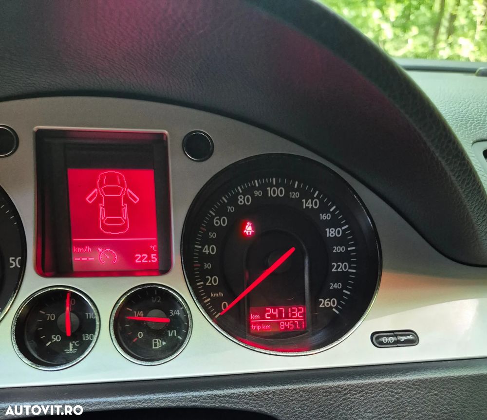 Volkswagen Passat - 15