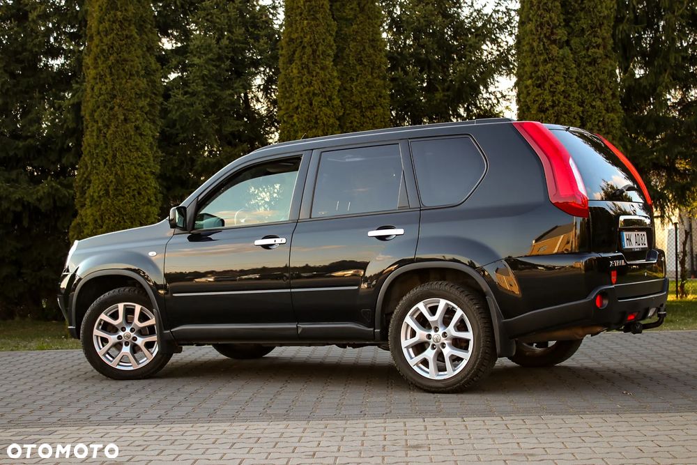 Nissan X-Trail 2.0 dCi 4x4 DPF Platinum - 8