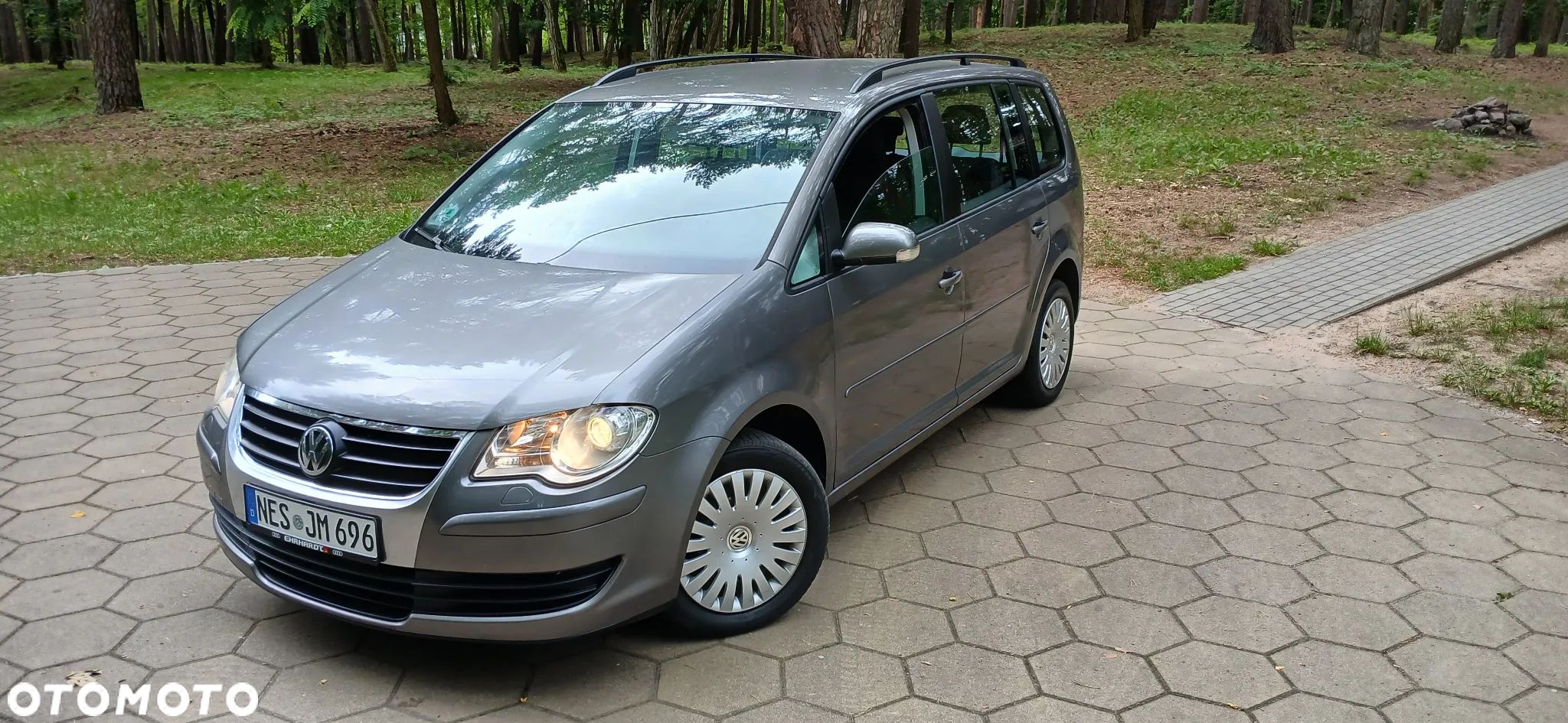 Volkswagen Touran 1.4 TSI Comfortline - 1