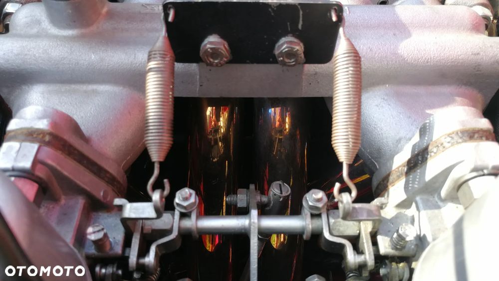 Triumph Spitfire - 30