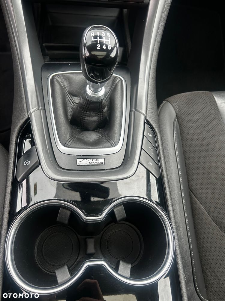 Ford Mondeo 2.0 TDCi Start-Stopp Titanium - 11