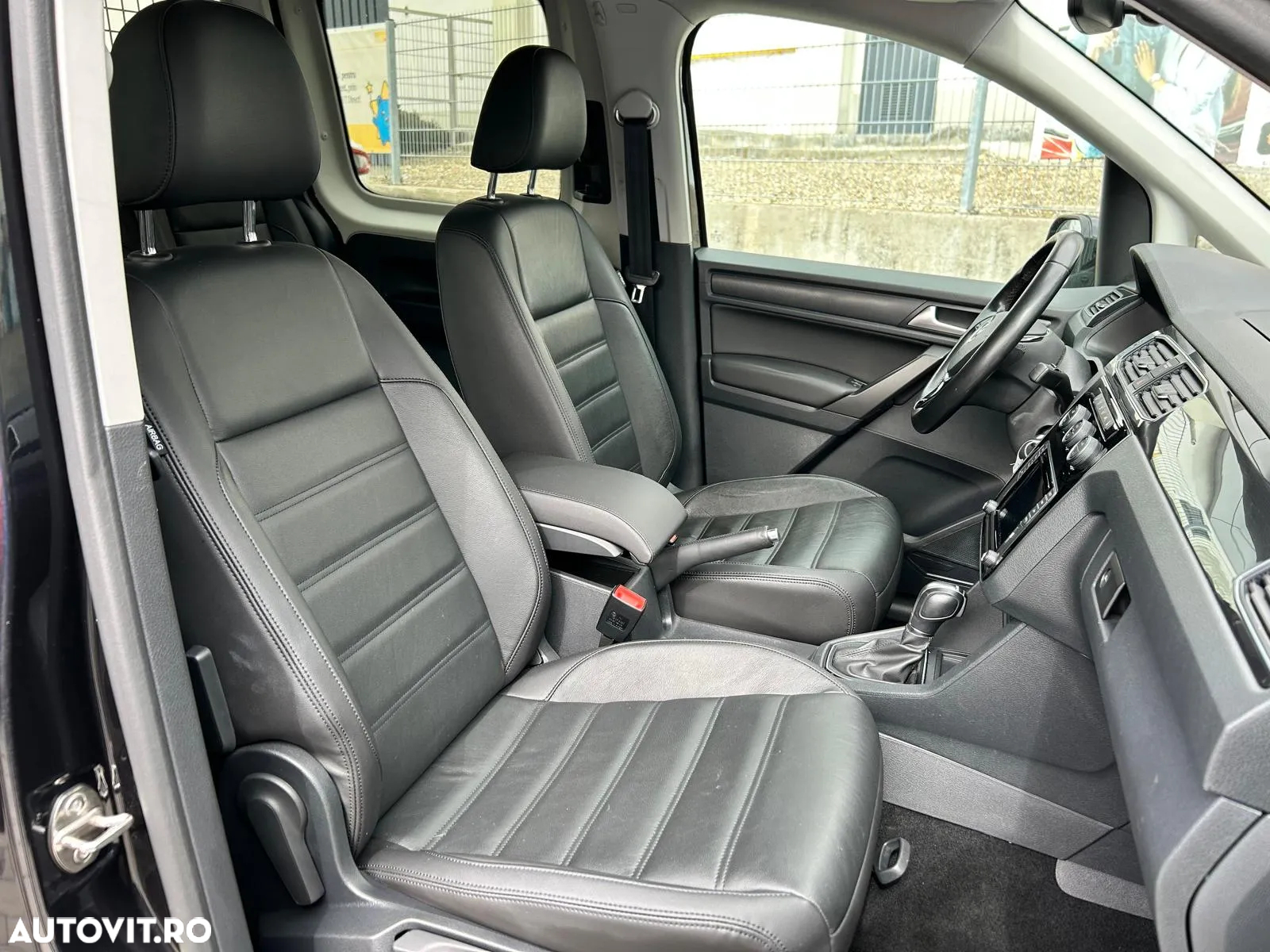 Volkswagen Caddy 2.0 TDI (7-Si.) DSG 4MOTION Maxi Highline - 5
