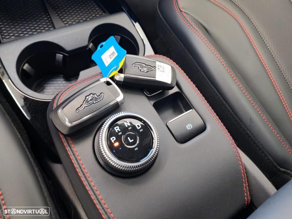 Ford Mustang Mach-E AWD PREMIUM - 31