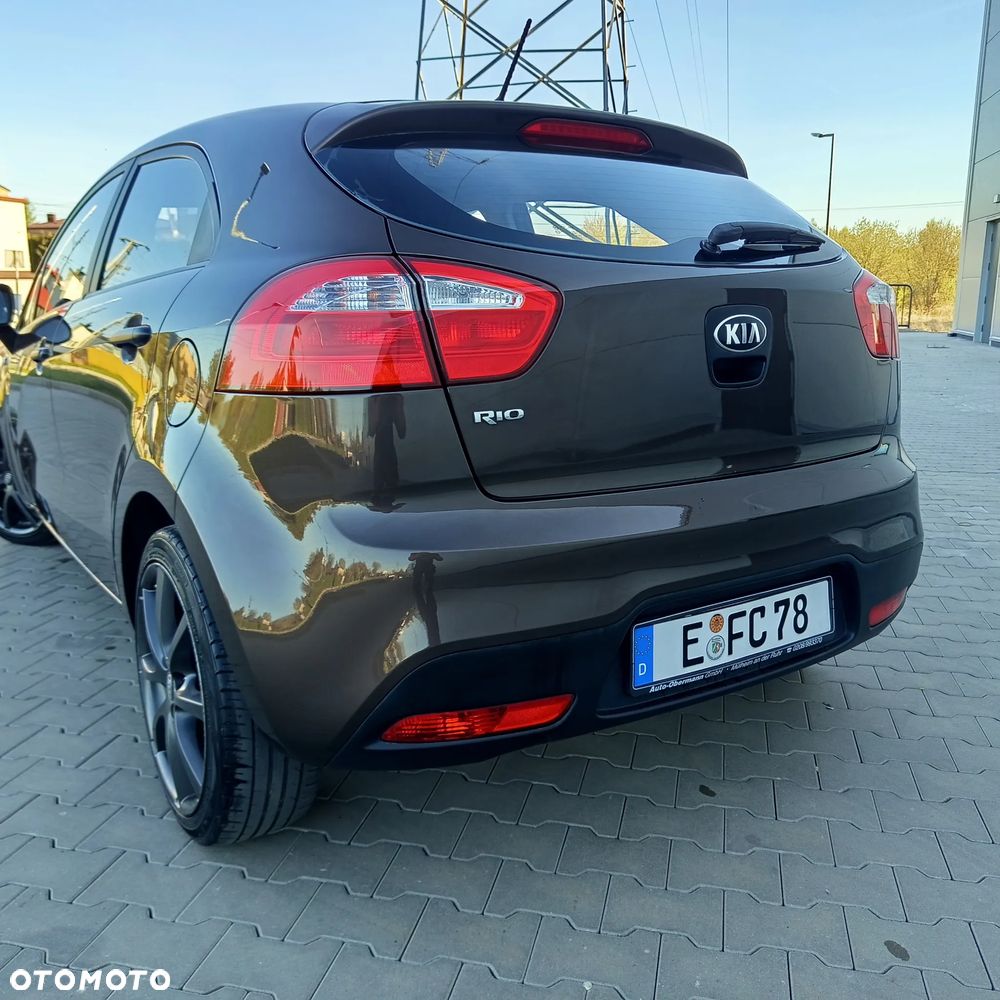 Kia Rio 1.2 Edition 7 - 10