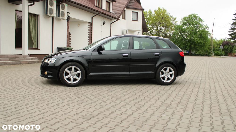 Audi A3 Sportback 1.6 TDI Attraction - 16