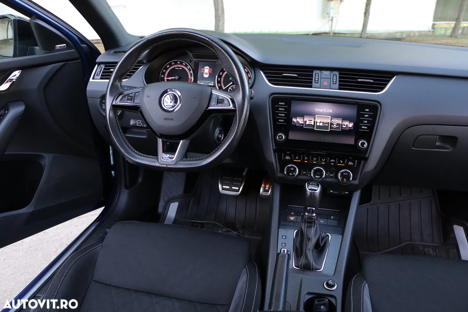 Skoda Octavia 2.0 TDI DSG RS - 8