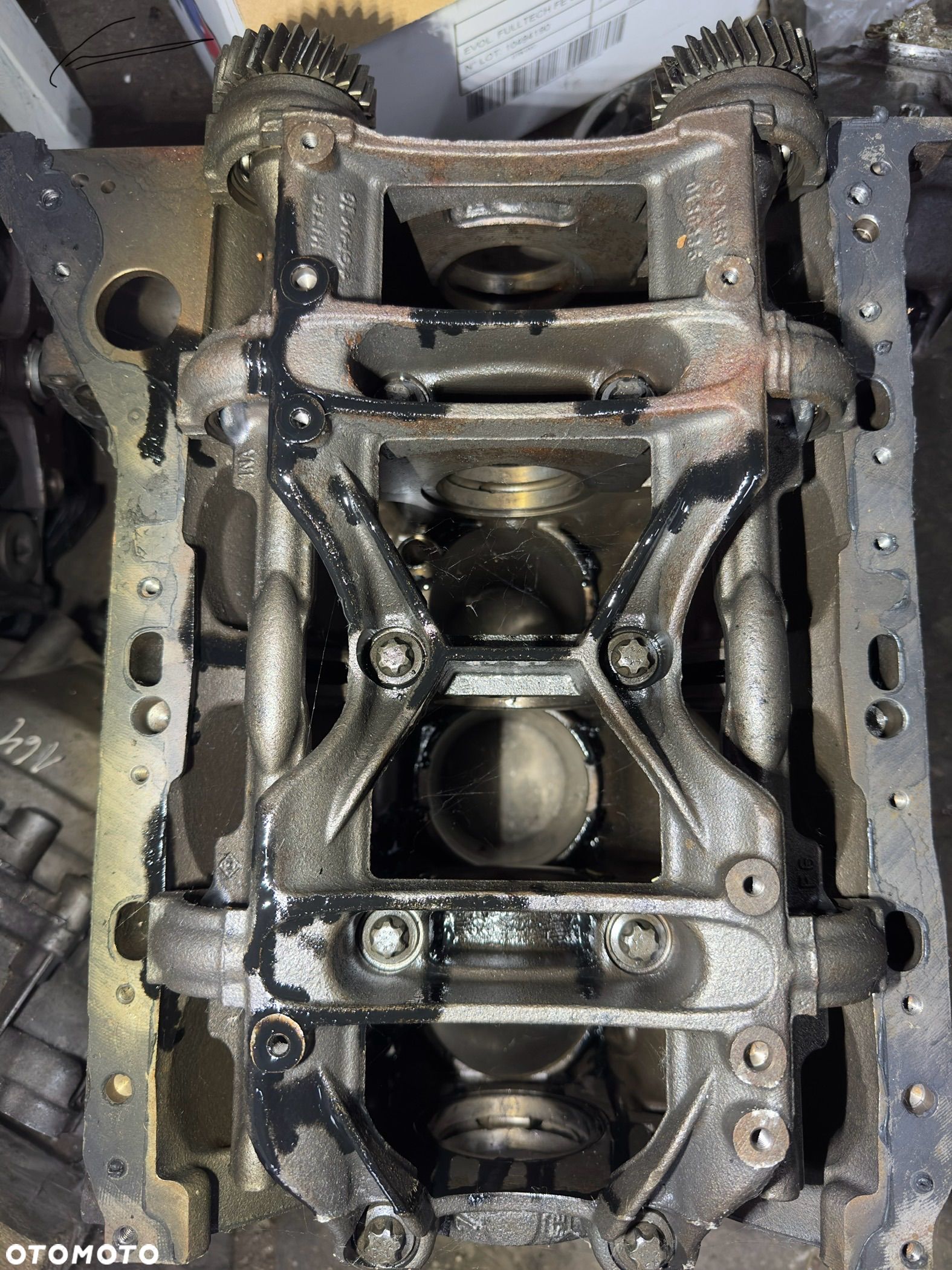 MERCEDES silnik OM 651  Lancaster łoże podstawa wałków - 1