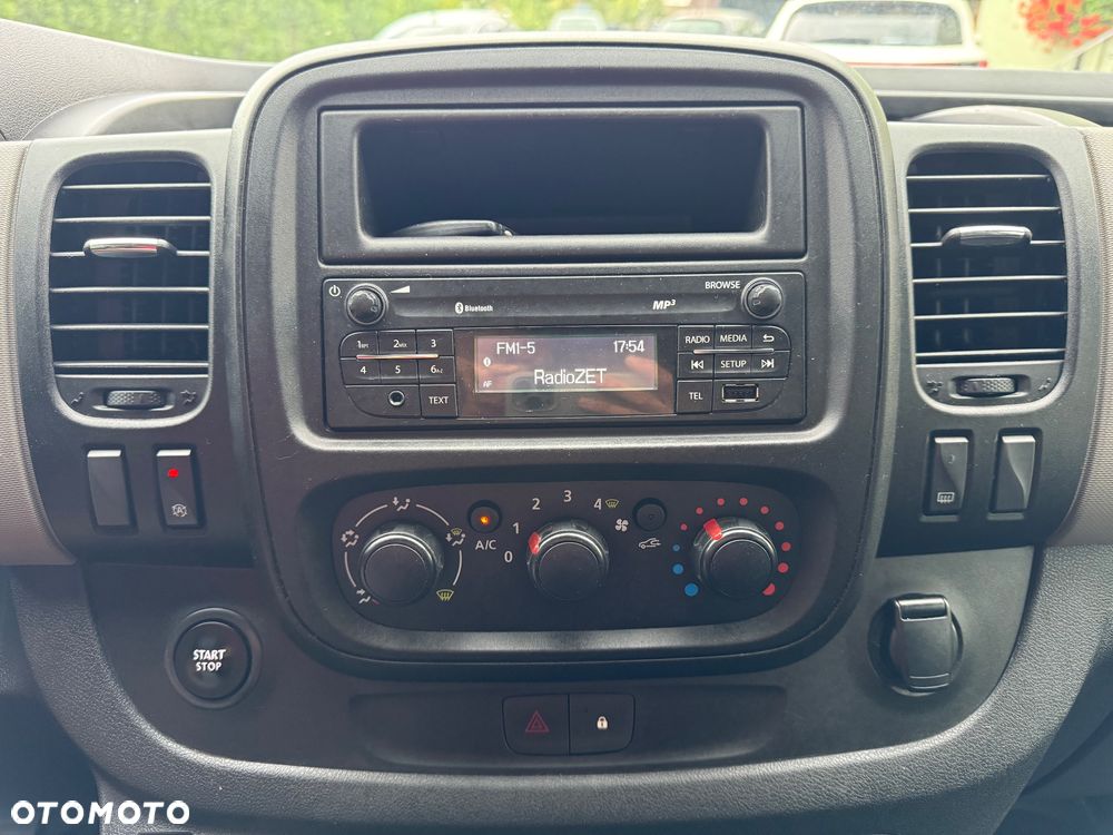 Renault Trafic - 22