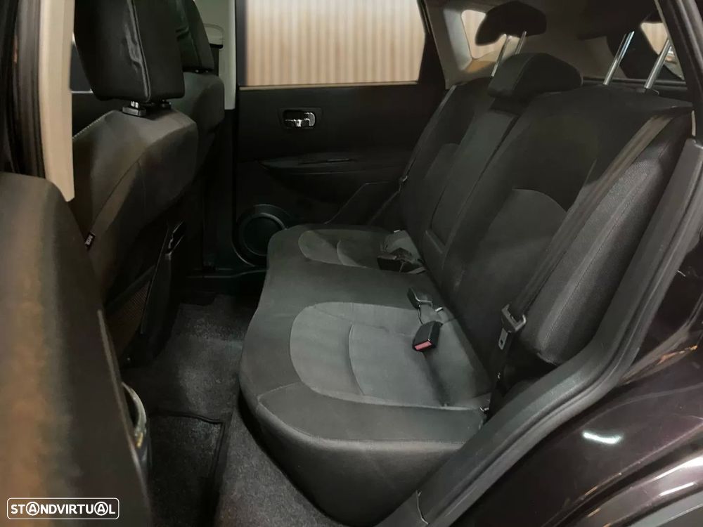 Nissan Qashqai 1.5 dCi Tekna Premium 18 - 17