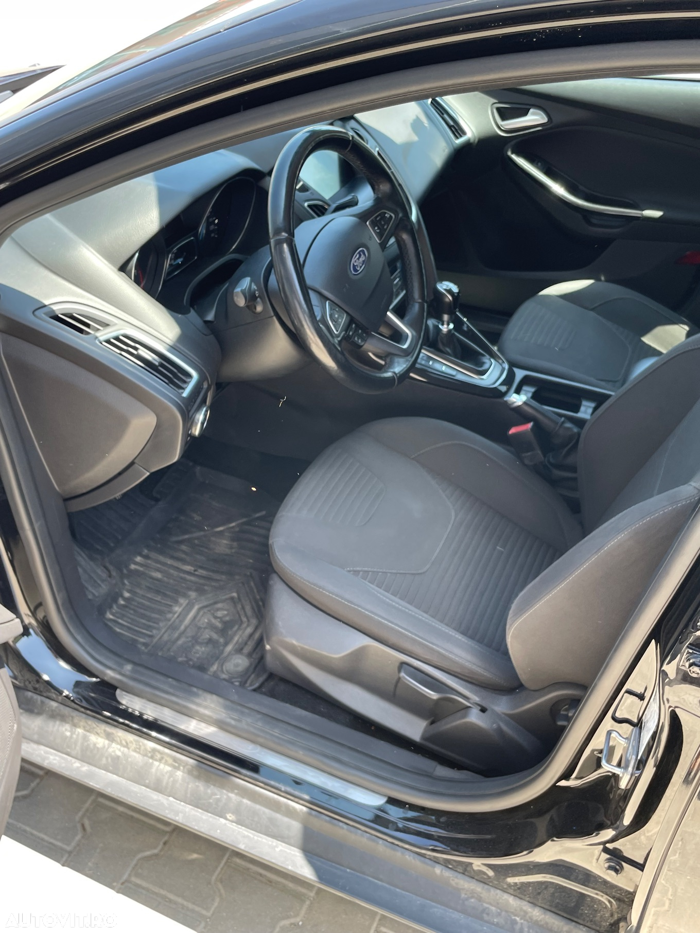 Ford Focus 1.5 Ecoboost Titanium - 18