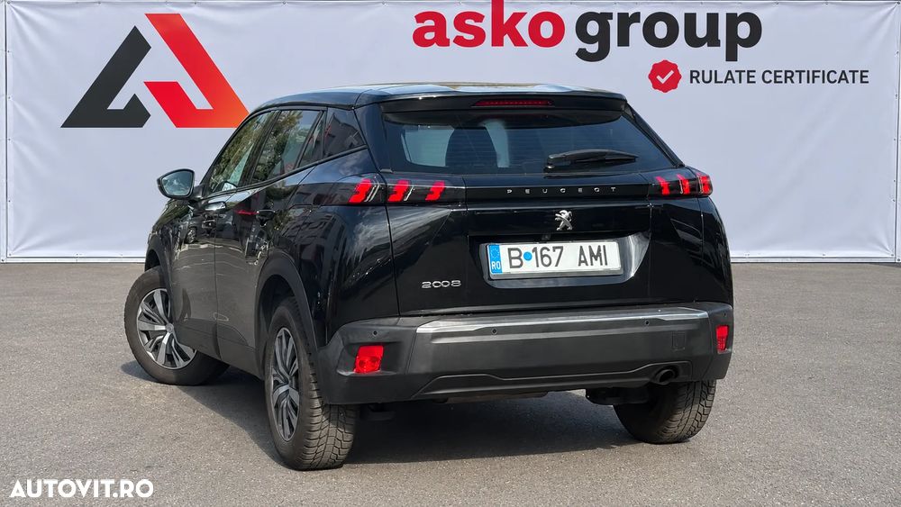 Peugeot 2008 1.2 L PureTech STT Allure - 8