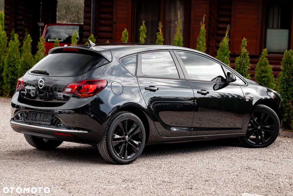 Opel Astra 1.4 Turbo - 11