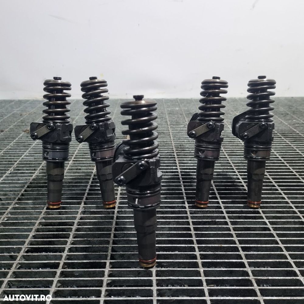 Injector Volkswagen Touareg 7L facelift 2.5 2007 - 2011 174CP BPD BPE Euro4 (1417) ... - 1