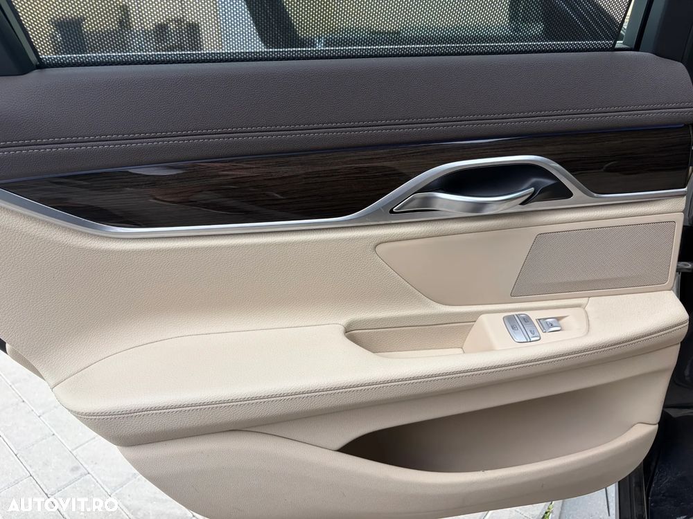 BMW Seria 7 - 17