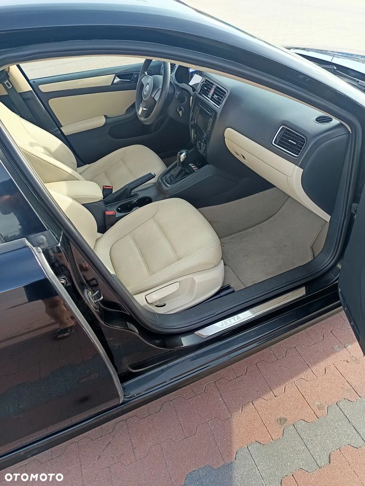 Volkswagen Jetta 2.5 SE - 22