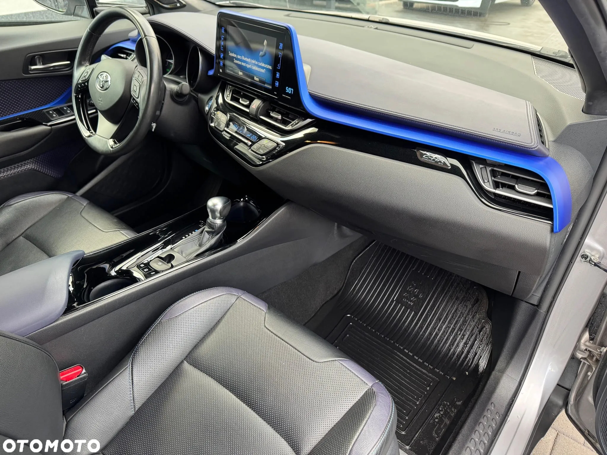 Toyota C-HR 1.8 Hybrid Neon Lime powered by JBL - 8