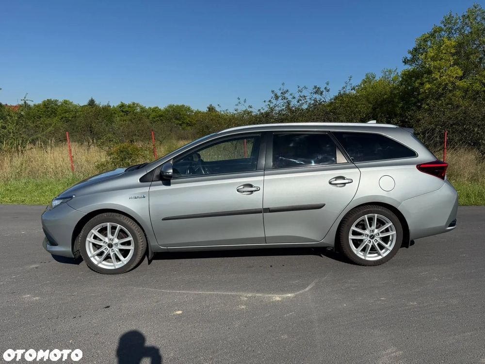 Toyota Auris 1.8 HSD Luna - 24