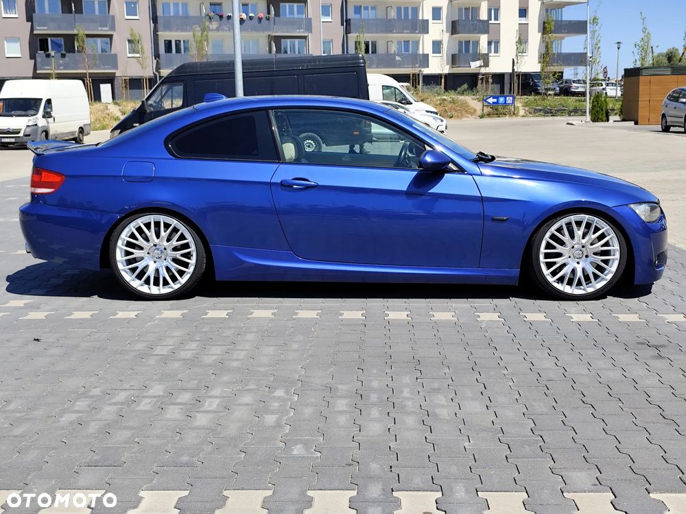 BMW Seria 3 335i Coupe - 5