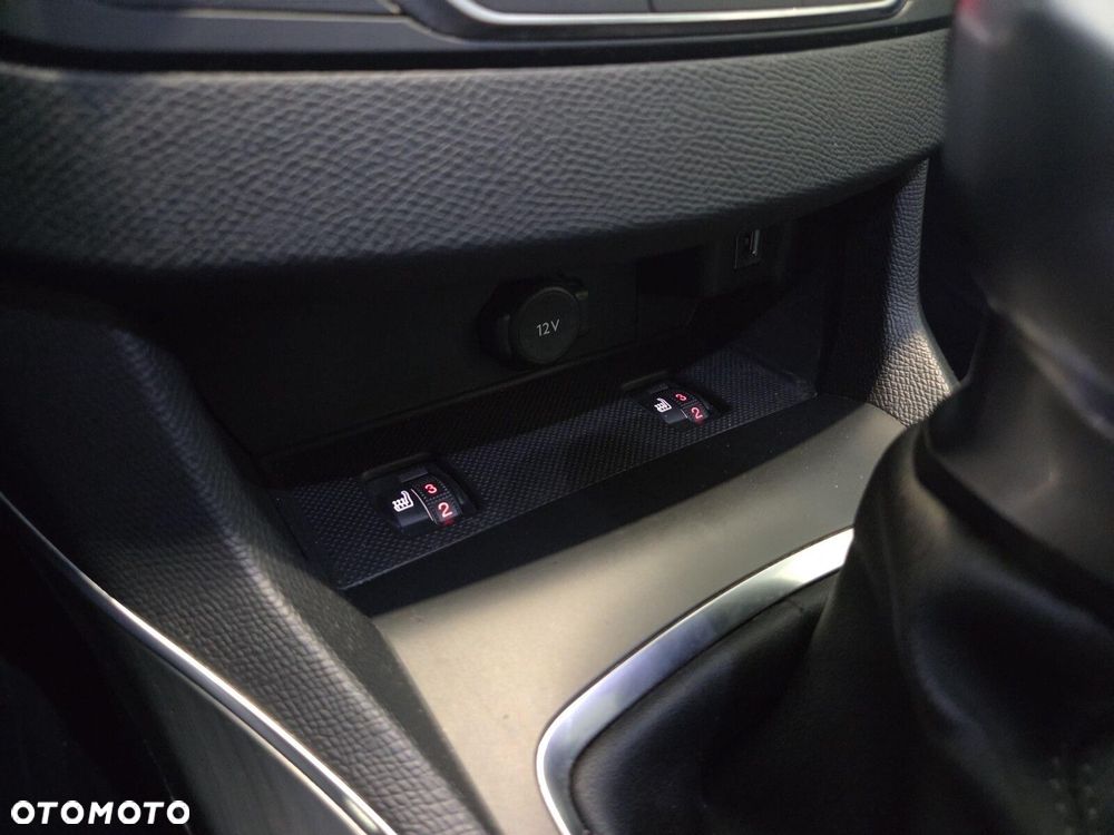 Peugeot 308 - 24