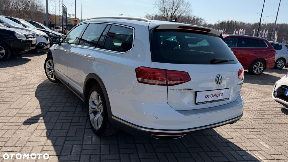 Volkswagen Passat Alltrack 2.0 TDI SCR 4Motion DSG - 3
