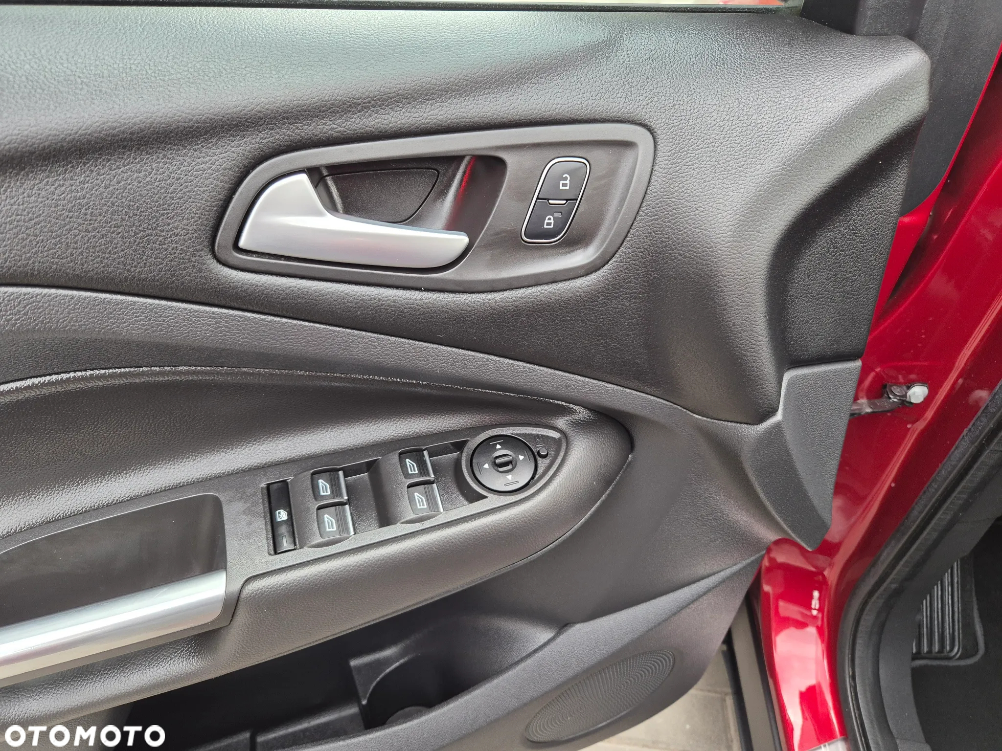 Ford Kuga 2.0 TDCi AWD Titanium - 23