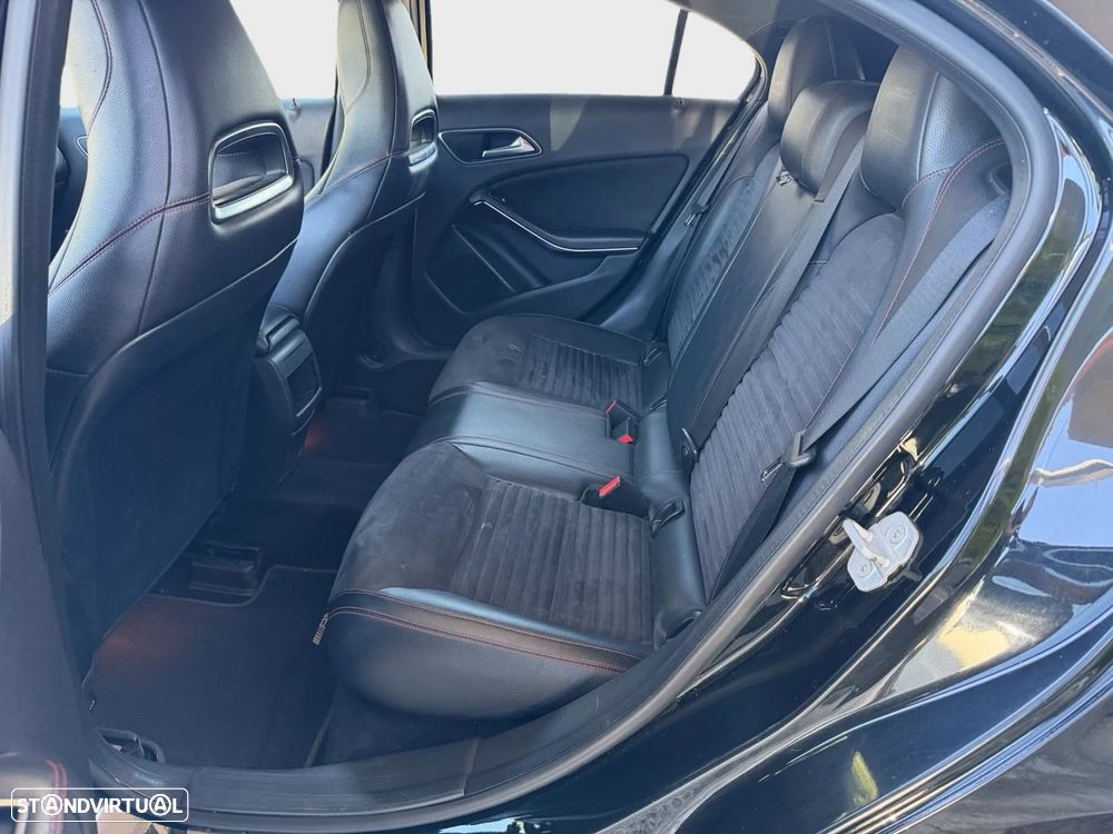 Mercedes-Benz A 200 CDI AMG Line - 11