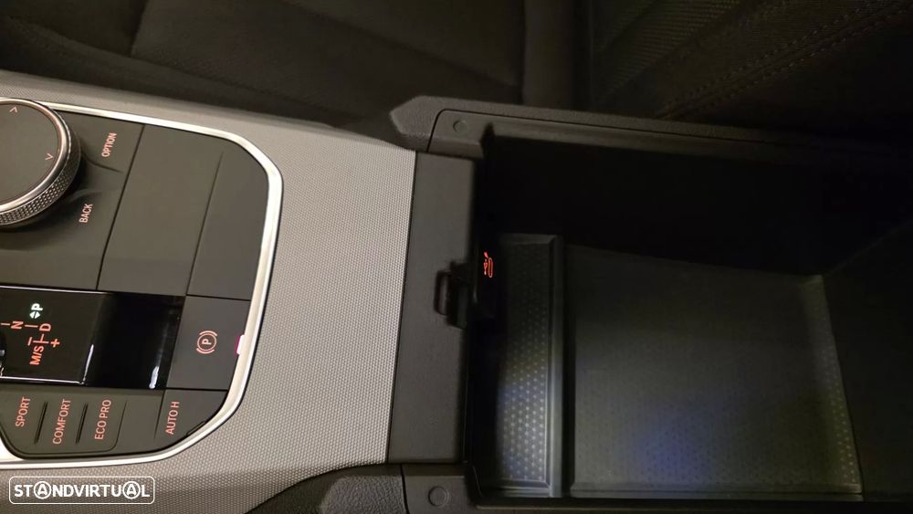 BMW 318 d Touring Auto - 46