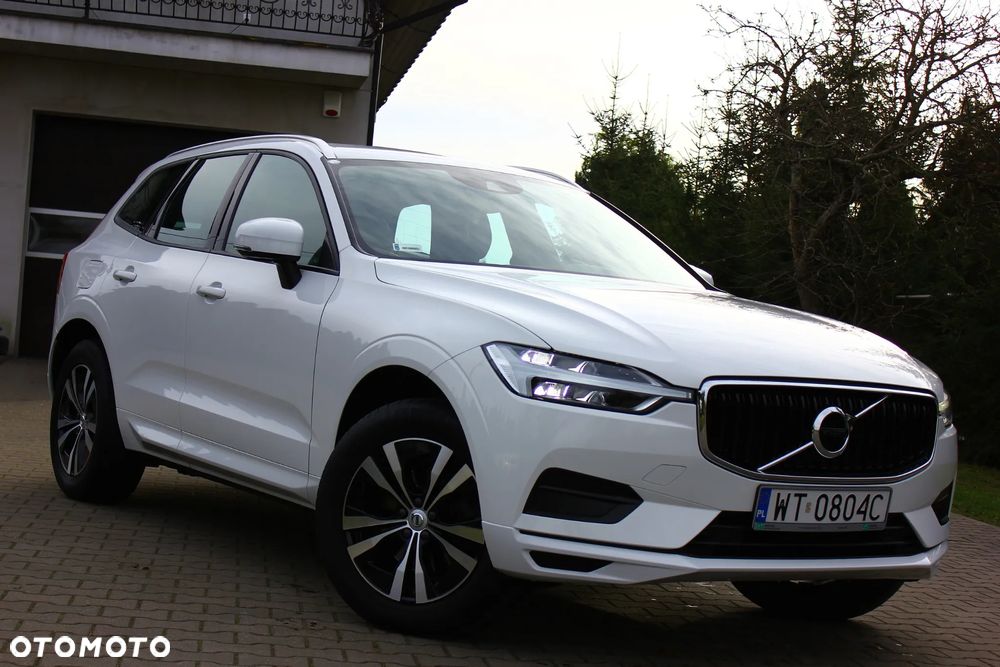 Volvo XC 60 D4 Momentum Pro - 4
