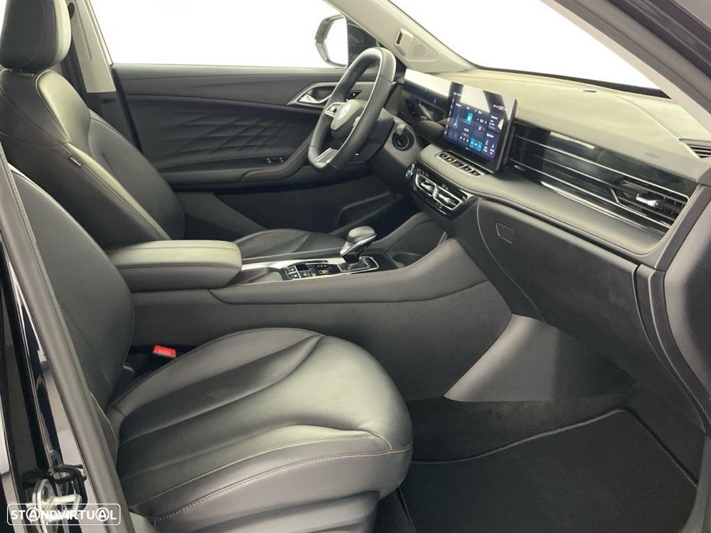 MG HS 1.5 Plug-in Hybrid Luxury — fotografia 21