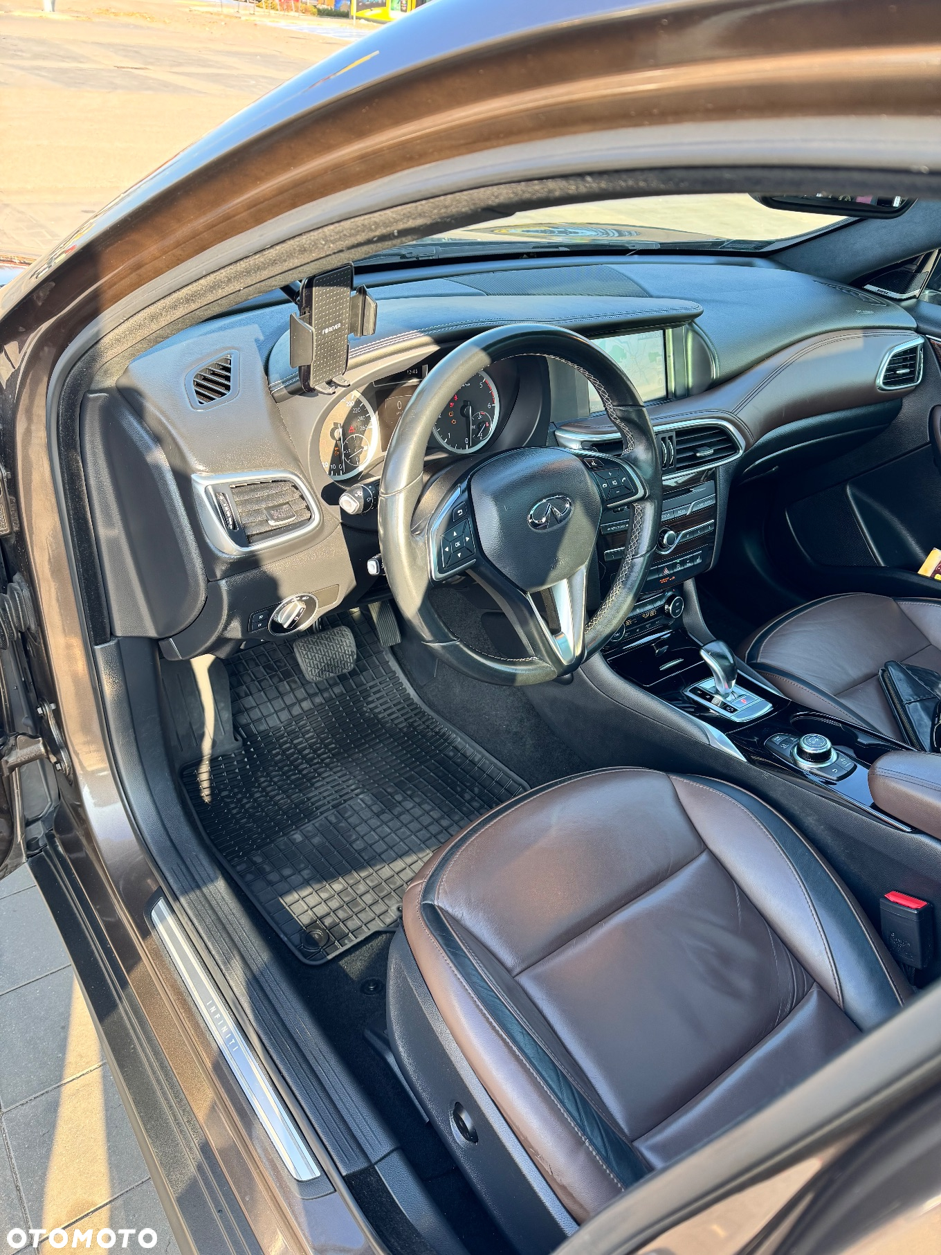 Infiniti QX30 2.2d Premium Tech AWD 7DCT - 20