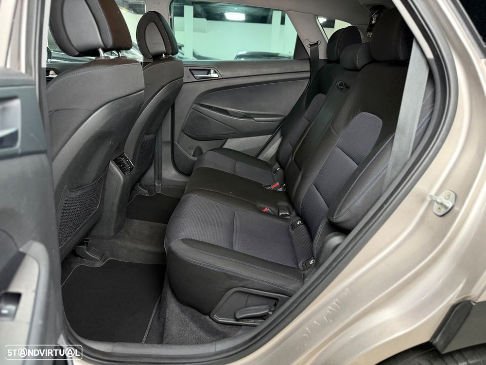 Hyundai Tucson 1.7 CRDi Executive - 21