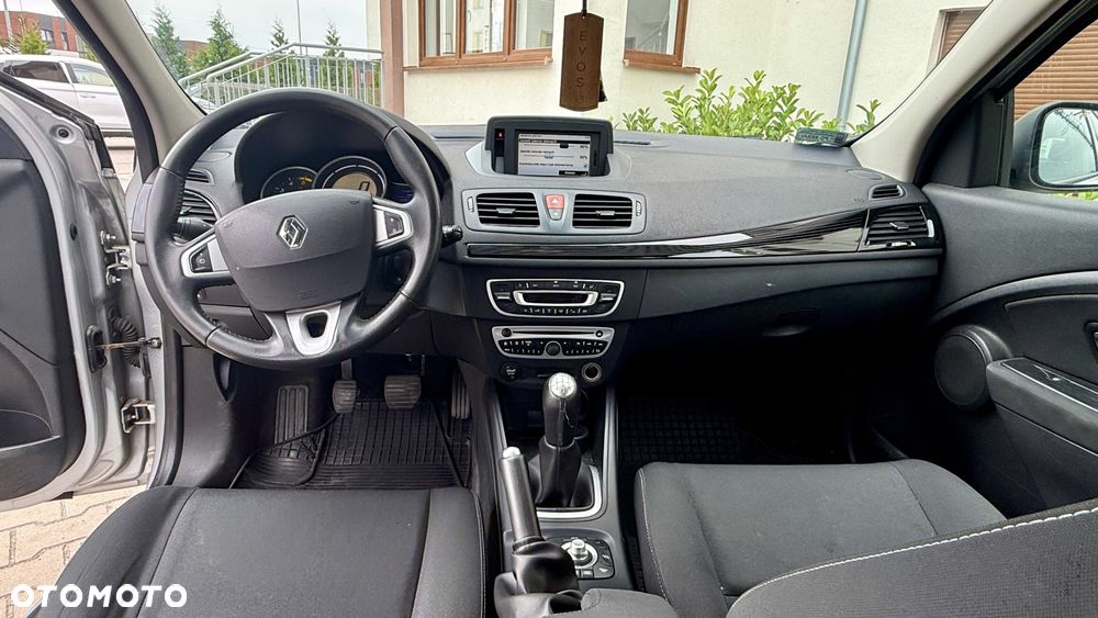 Renault Megane 2011 photo 3
